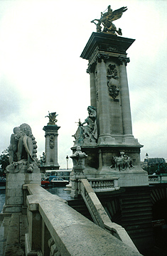 Pont Alexandre: detail