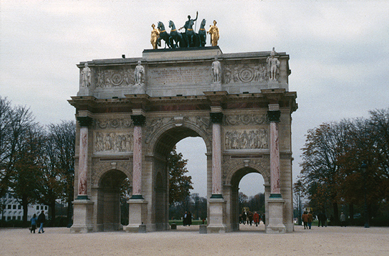 The Louvre - Arc du Carrousel: looking towards the Tuileries Gardens