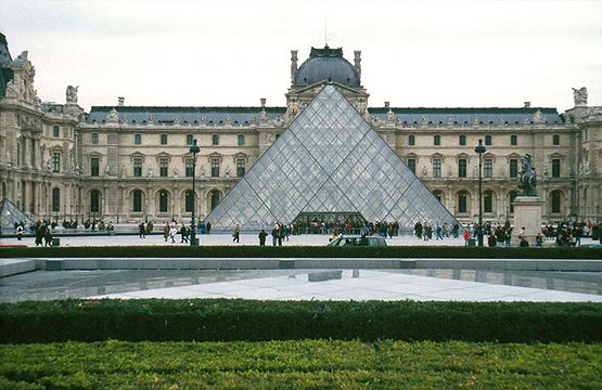 The Louvre - The Pyramid 