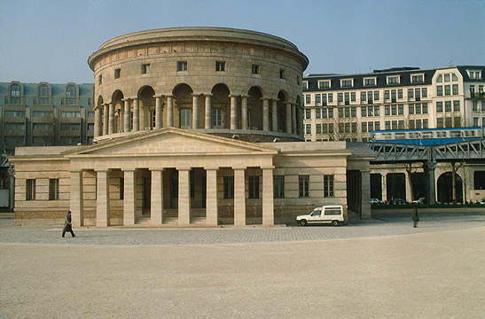 The Rotonda (Old Customs House), La Villette Canal