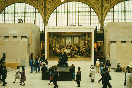 Musée d'Orsay - lower gallery with COUTURE's 'Decadence of the Romans'
