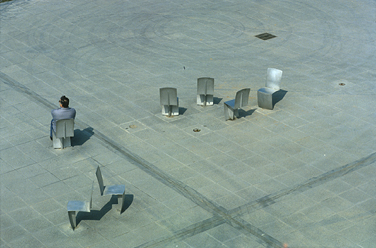 Parc de la Villette: revolving chairs