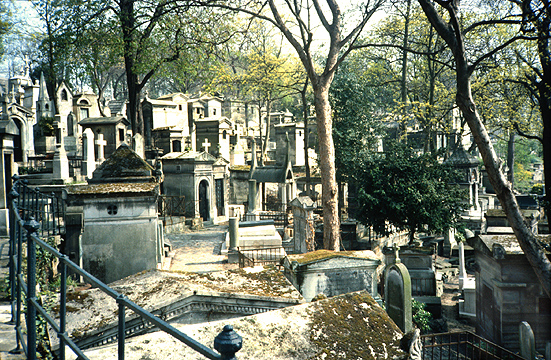 Pêre Lachaise Cemetery
