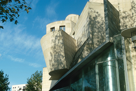 The American Centre (12e)