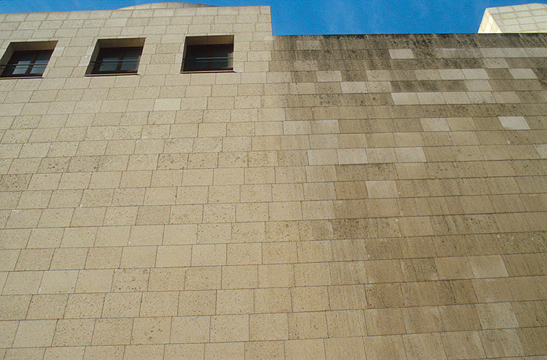 The American Centre (12e)
