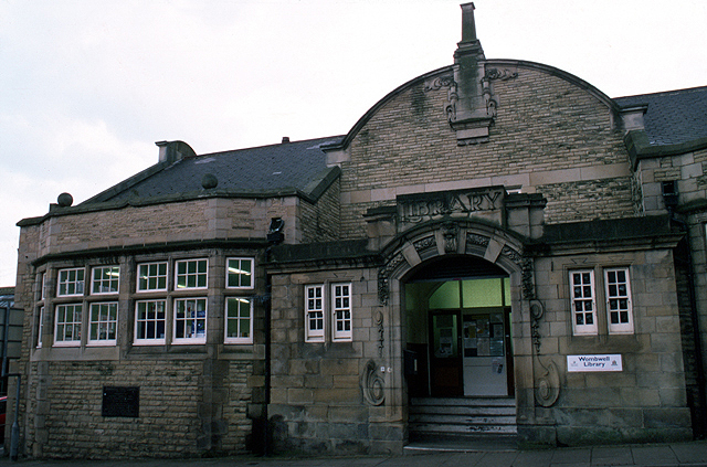 Wombwell Library. (SE440403)